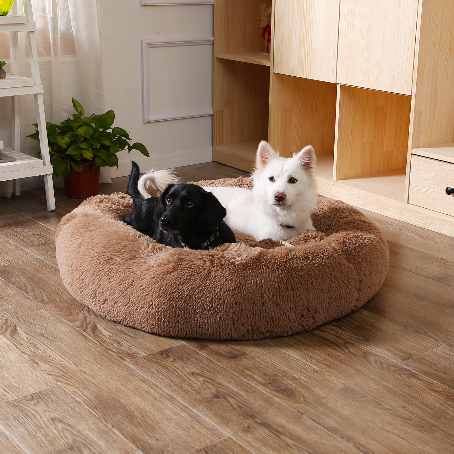 Fluffy CozyPaws Dog Bed – Plush, Warm, and Calming!